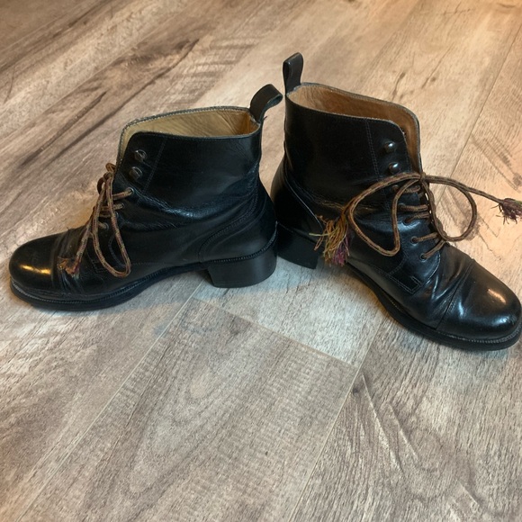 Vintage ALDO boots made in Italy combat leather classic heel size 8 - Picture 2 of 11